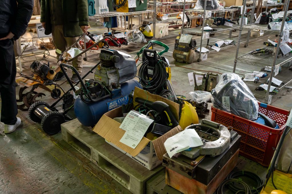 ECOBASEで販売される農機具